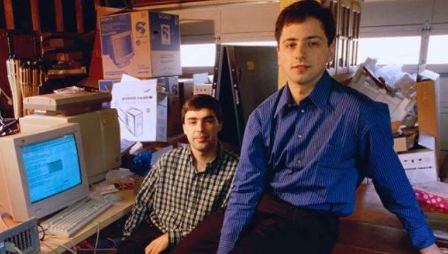 Googleの共同創業者ラリーペイジとセルゲイブリンが、スタンフォード大学で出会う。